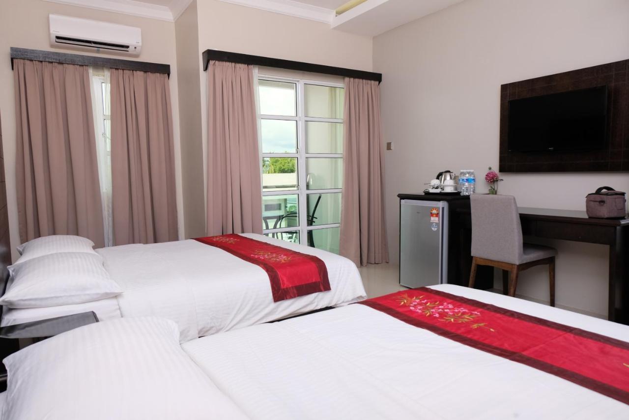Aneeda Inn Пантай-Сенанг Экстерьер фото