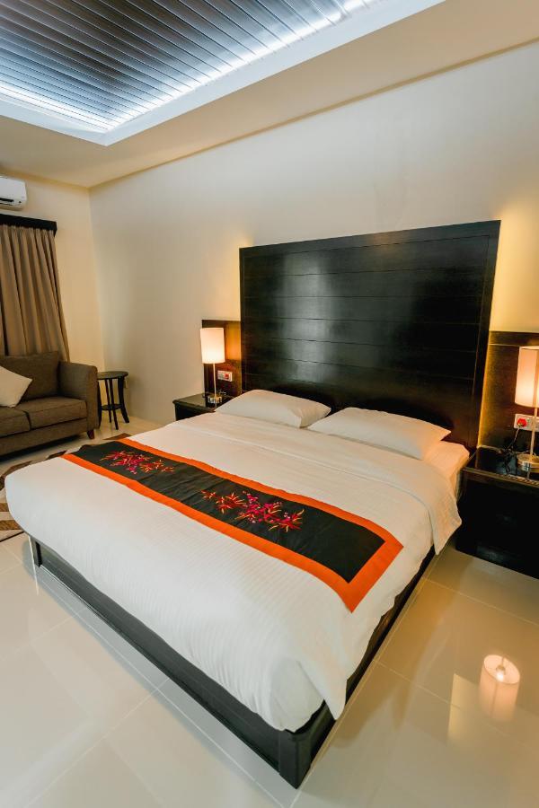 Aneeda Inn Пантай-Сенанг Экстерьер фото