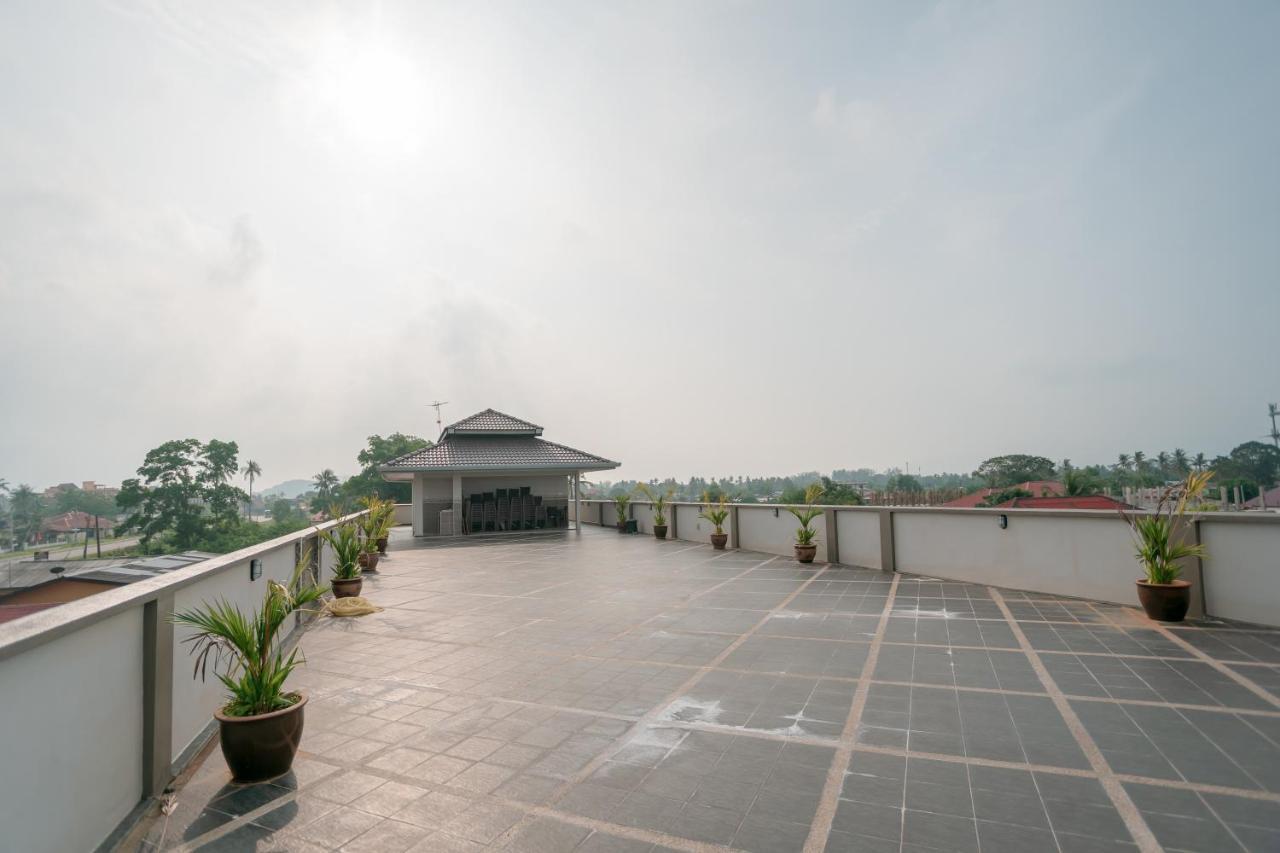 Aneeda Inn Пантай-Сенанг Экстерьер фото